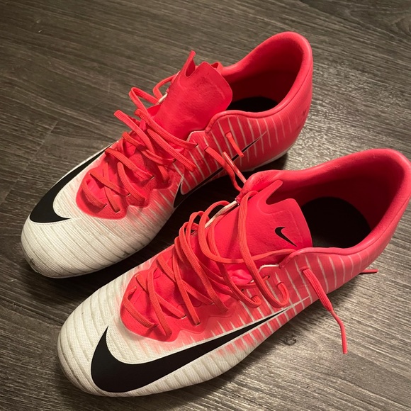 Nike cleats Y3.5 - Picture 3 of 3